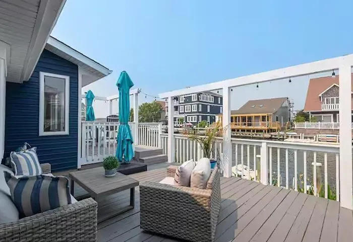 3br Canal Front Getaway Near Fenwick Walk To With Dock And Kayaks *