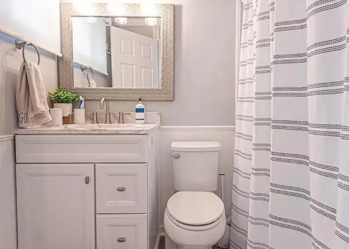 3br Canal Front Getaway Near Fenwick Walk To With Dock And Kayaks Ocean City