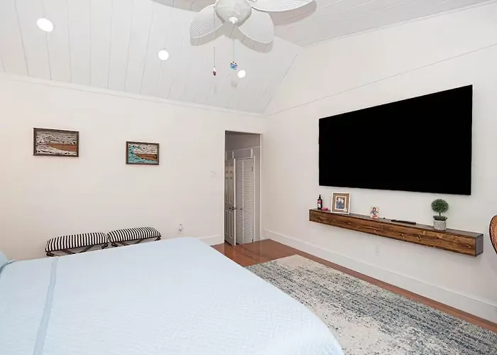 3br Canal Front Getaway Near Fenwick Walk To With Dock And Kayaks * Ocean City