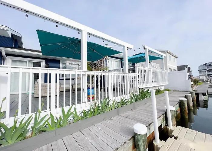 3br Canal Front Getaway Near Fenwick Walk To With Dock And Kayaks Ocean City