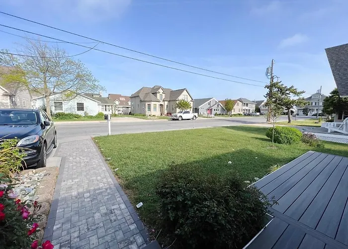 3br Canal Front Getaway Near Fenwick Walk To With Dock And Kayaks Holiday home Ocean City